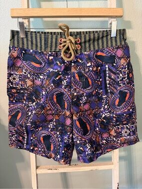NWT Maaji Men's Purple Green Geometric Patterned Swim Shorts Size M Unlined